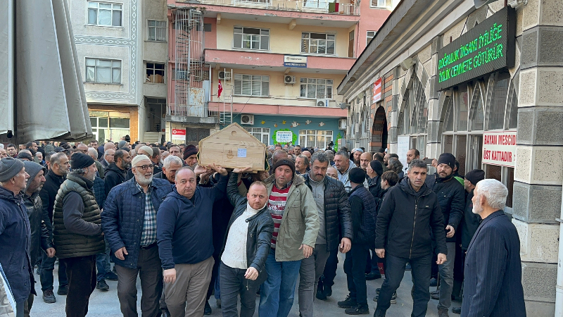 Hakkı Hoca Son Yolculuğuna Uğurlandı