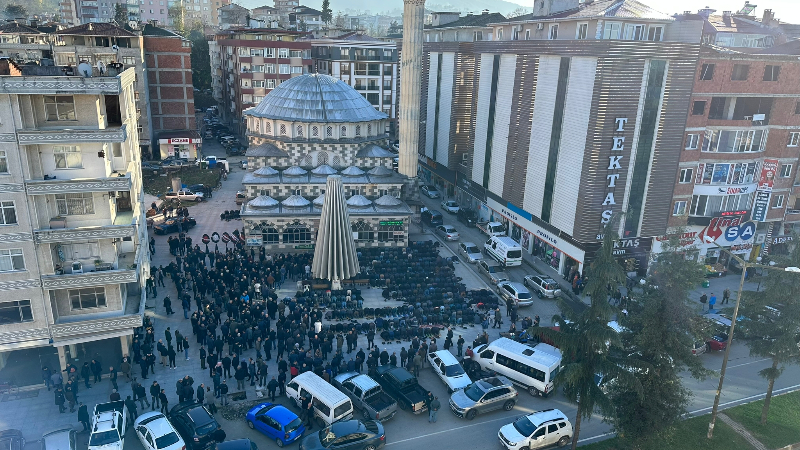 Hakkı Hoca Son Yolculuğuna Uğurlandı