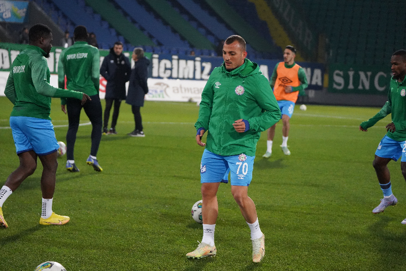 Çaykur Rizespor Denizlispor'u Geçti