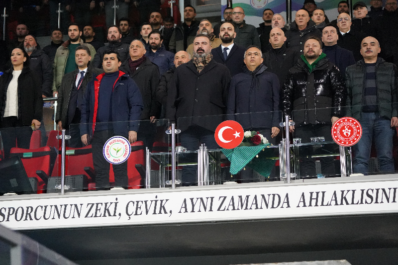 Çaykur Rizespor Denizlispor'u Geçti