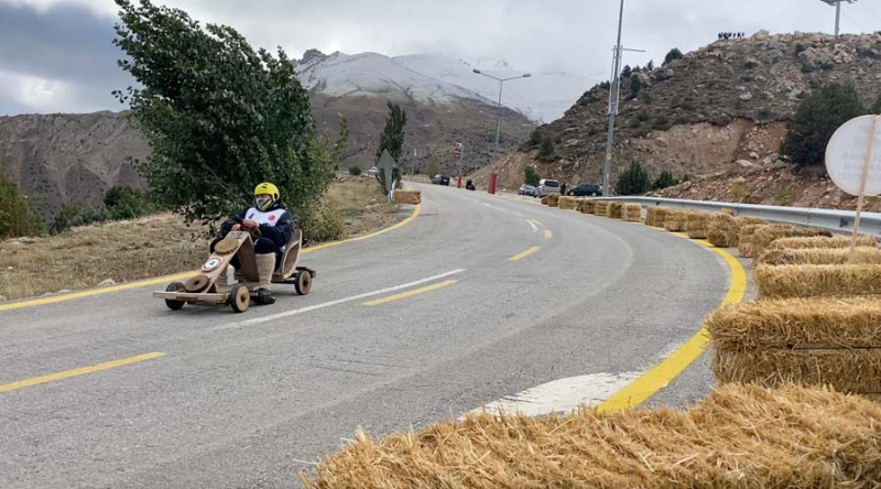 FormuLaz yarışları Erzincan Ergan Dağı Kayak Merkezi'nde