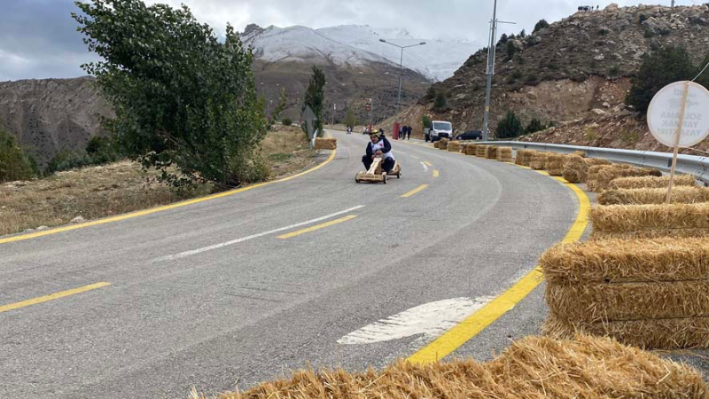 FormuLaz yarışları Erzincan Ergan Dağı Kayak Merkezi'nde