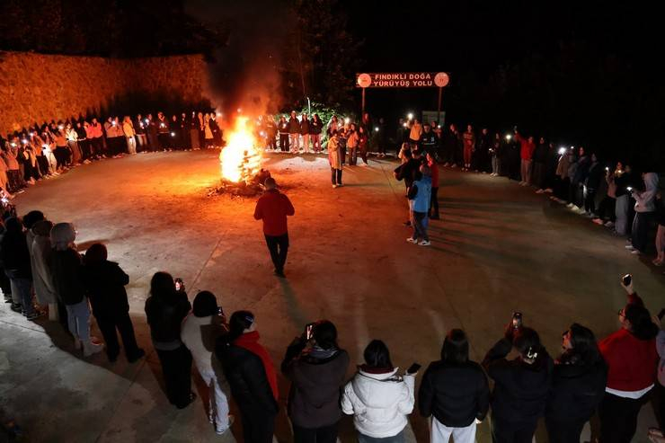 Rize'de Genç Kızlar Bağımlılıkla Mücadele İçin Bir Araya Geldi