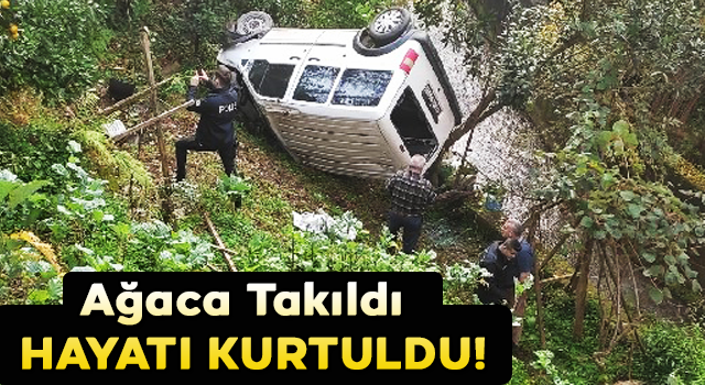 Rize’de Bir Araç Uçuruma Yuvarlandı