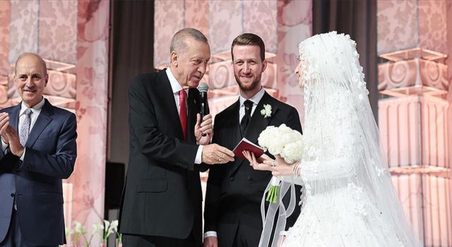 Cumhurbaşkanı Erdoğan yeğeninin nikah merasimine katıldı