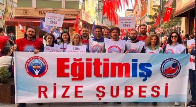 Rize Eğitim İş Ordu’da” Barınamıyoruz Geçinemiyoruz Yaşayamıyoruz” Eylemine Katıldı