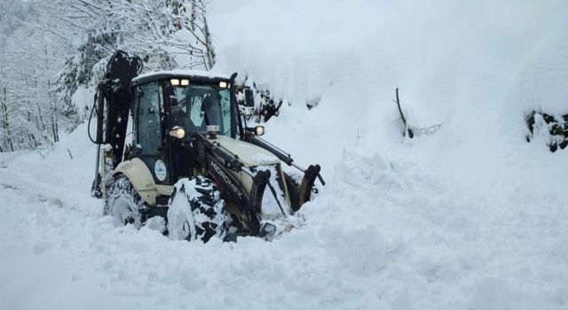 Rize’de 31 köy yolu kar nedeniyle ulaşıma kapandı