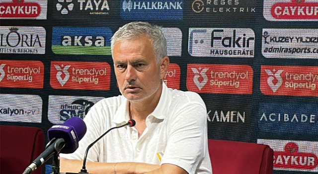 Jose Mourinho:"Bugün Rizespor'u 'iyi değilmiş' gibi gösterdik aslında iyi bir takım"