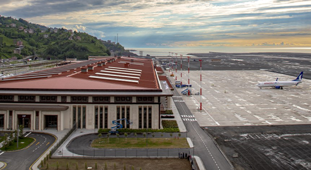 RİZE Havalimanına yıldırım düştü; personel şok geçirdi