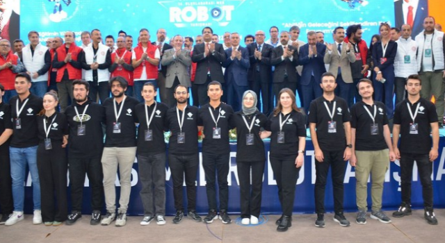 Tevfik İleri MTAL, Robot Yarışmasında Rize’yi Zirvede Temsil Etti!