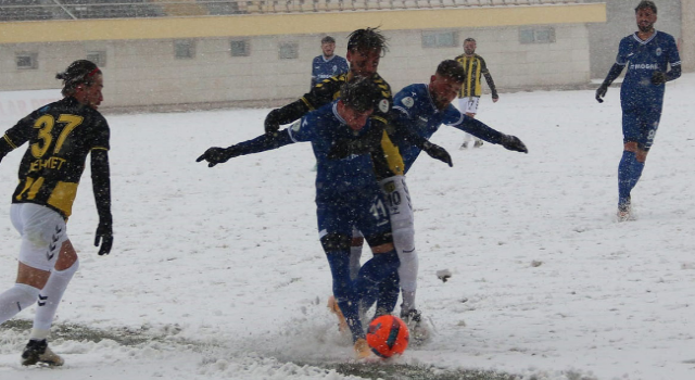 Pazarspor, Kar Yağışına Rağmen Bayburt'ta Beraberlikle Yetindi