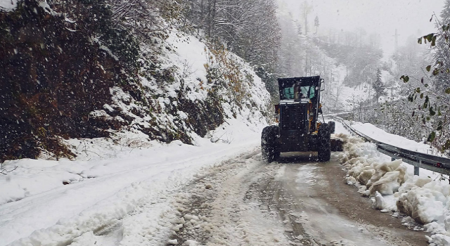 Rize'de 25 Köy Yolu Ulaşıma Açıldı!