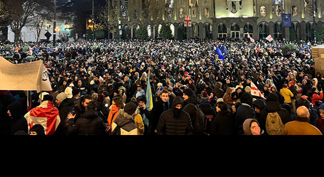 Gürcistan'da protestolar sürüyor