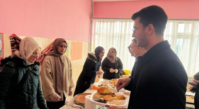 Kalkandere’deki Yerli Malı Haftası Kermesi Geliri Filistin’e Gönderildi