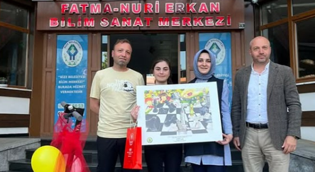 Rizeli Nisanur Avcı’dan Büyük Başarı: TÜBİTAK Kutup Şenliği'nde Türkiye Birincisi!