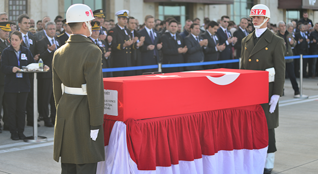 Şehit Teğmen Kalyoncu'nun cenazesi, Rize'ye getirildi