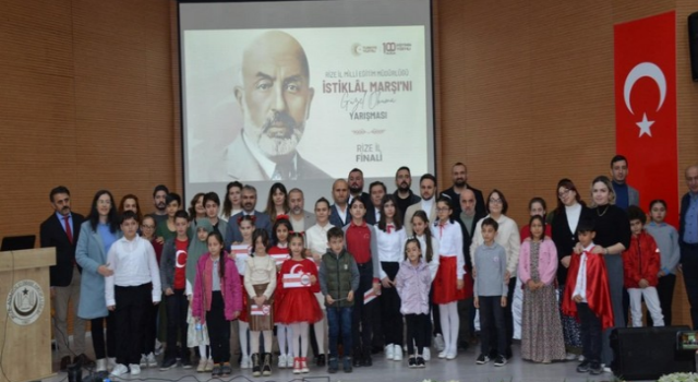 İstiklal Marşı'nı Güzel Okuma Yarışması Rize İl Finali Yapıldı