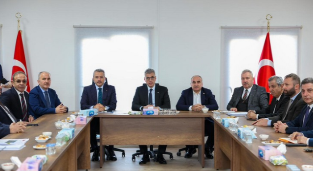 Sağlık Bakanı Memişoğlu, Rize'deki Hastane İnşaatlarını İnceledi