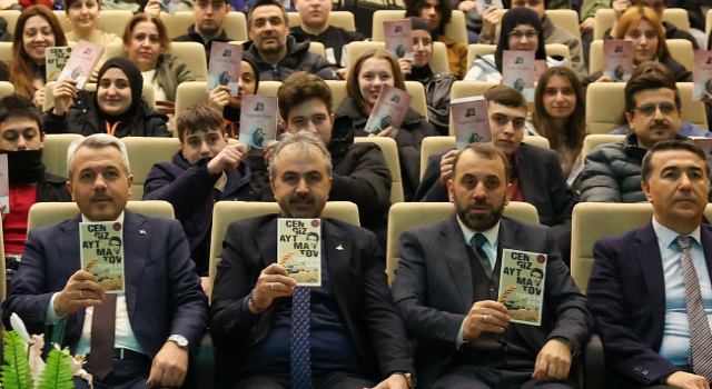 Rize'de Çayla Kitap Projesinin 5. Programı Gençlerle Buluştu