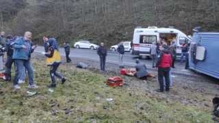 Rize'de devrilen cezaevi nakil otobüsündeki 6 kişi yaralandı