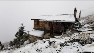 Rize'nin yüksek kesimleri beyaza büründü