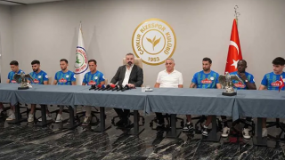 Çaykur Rizespor yeni transferlerini tanıttı