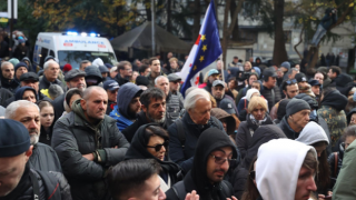 Gürcistan'da parlamento seçimlerinin sonuçlarını kabul etmeyen muhalefetten protesto yürüyüşü