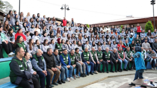 Rize'de Genç Kızlar Bağımlılıkla Mücadele İçin Bir Araya Geldi