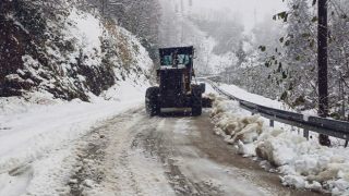 Rize'de Kar Yağışı Nedeniyle 14 Köy Yolu Ulaşıma Kapandı